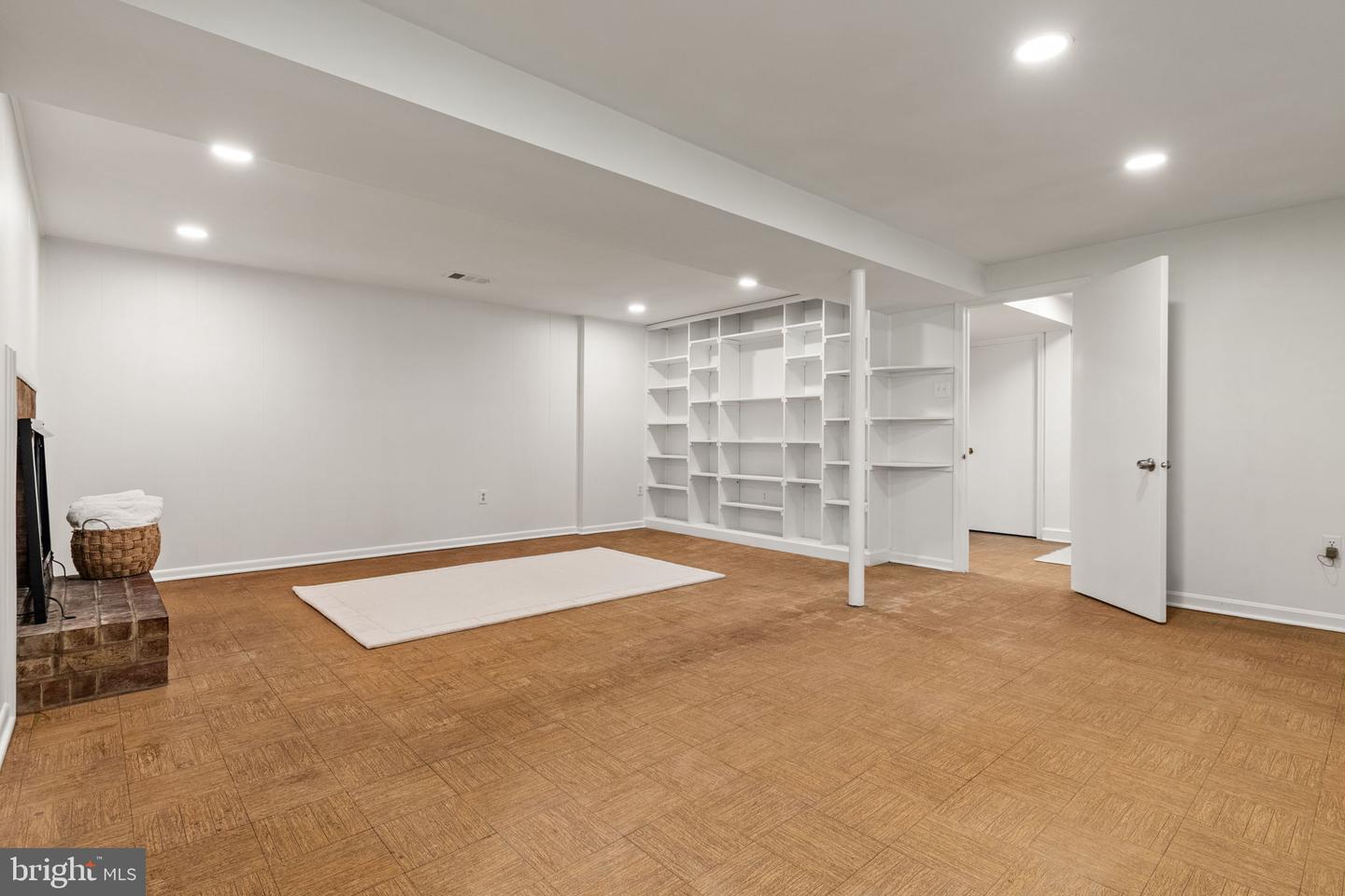 9883 BECKET CT, FAIRFAX, Virginia 22032, 4 Bedrooms Bedrooms, ,2 BathroomsBathrooms,Residential,For sale,9883 BECKET CT,VAFX2264786 MLS # VAFX2264786