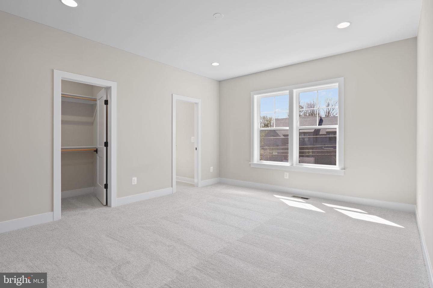 1926 HILEMAN RD, FALLS CHURCH, Virginia 22043, 4 Bedrooms Bedrooms, ,3 BathroomsBathrooms,Residential,For sale,1926 HILEMAN RD,VAFX2265140 MLS # VAFX2265140
