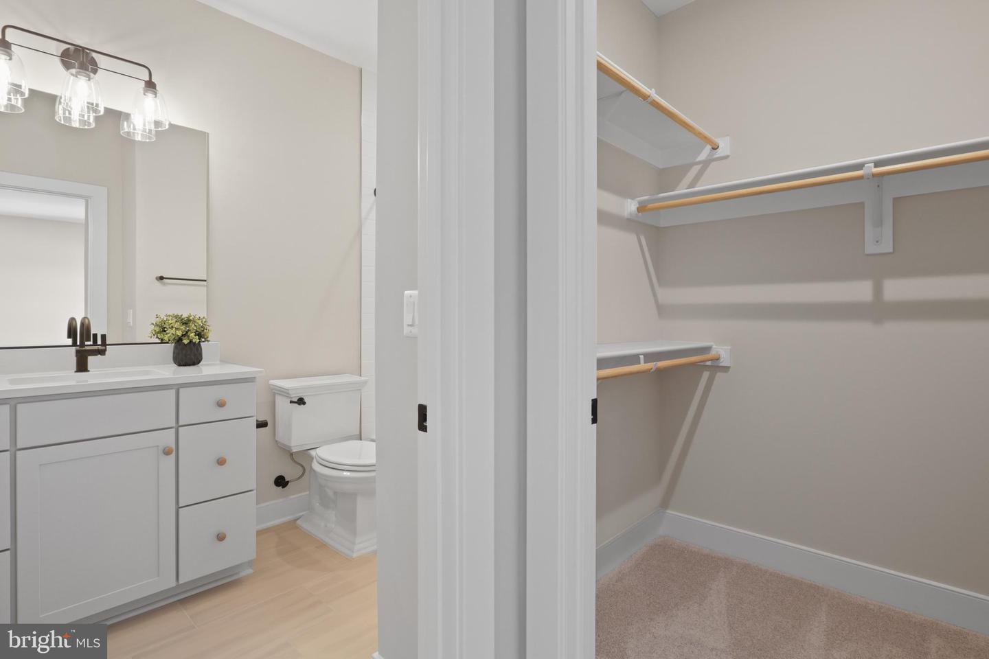 1926 HILEMAN RD, FALLS CHURCH, Virginia 22043, 4 Bedrooms Bedrooms, ,3 BathroomsBathrooms,Residential,For sale,1926 HILEMAN RD,VAFX2265140 MLS # VAFX2265140