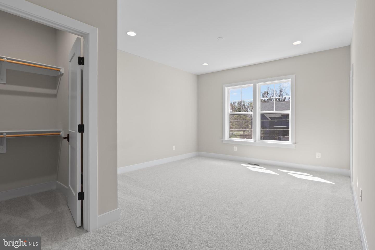 1926 HILEMAN RD, FALLS CHURCH, Virginia 22043, 4 Bedrooms Bedrooms, ,3 BathroomsBathrooms,Residential,For sale,1926 HILEMAN RD,VAFX2265140 MLS # VAFX2265140