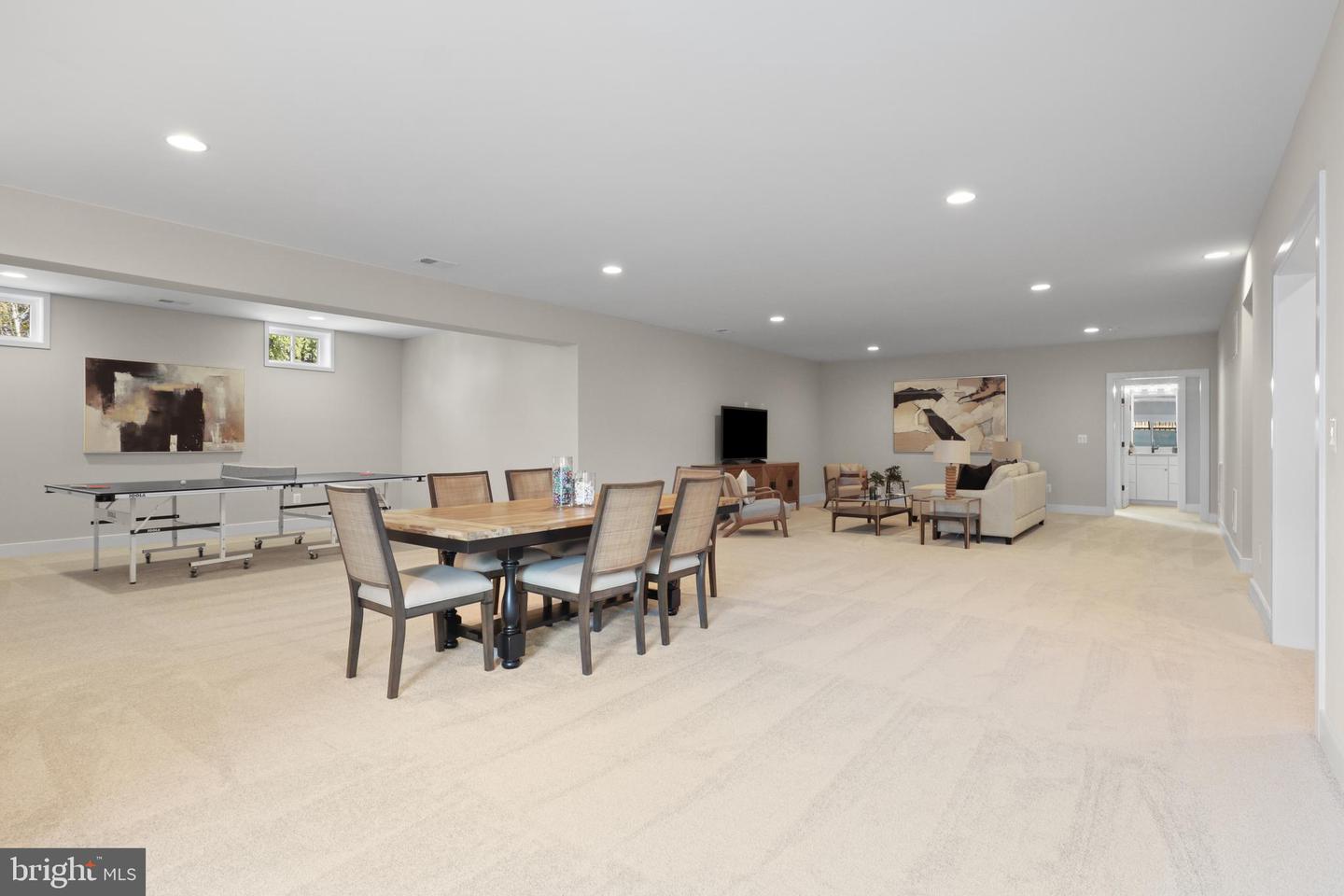 1926 HILEMAN RD, FALLS CHURCH, Virginia 22043, 4 Bedrooms Bedrooms, ,3 BathroomsBathrooms,Residential,For sale,1926 HILEMAN RD,VAFX2265140 MLS # VAFX2265140