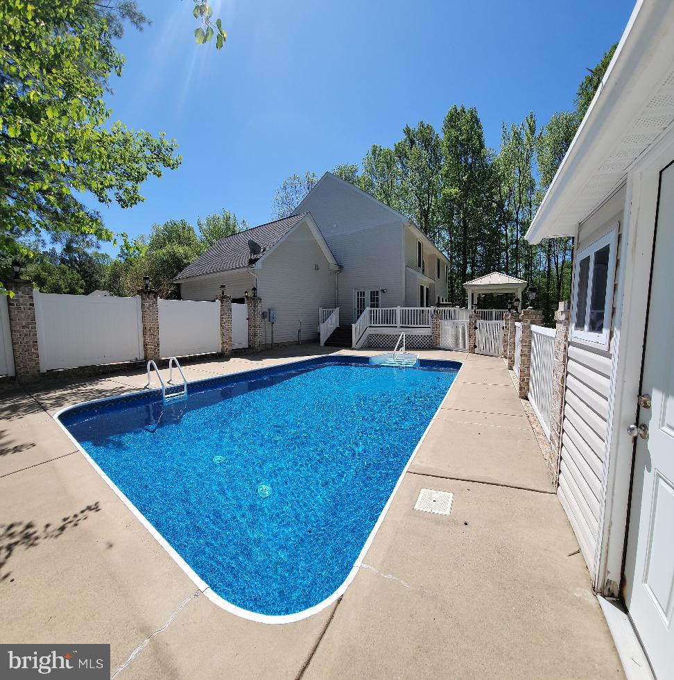9212 ISLE OF LAURELS, SPOTSYLVANIA, Virginia 22551, 4 Bedrooms Bedrooms, ,3 BathroomsBathrooms,Residential,For sale,9212 ISLE OF LAURELS,VASP2036118 MLS # VASP2036118
