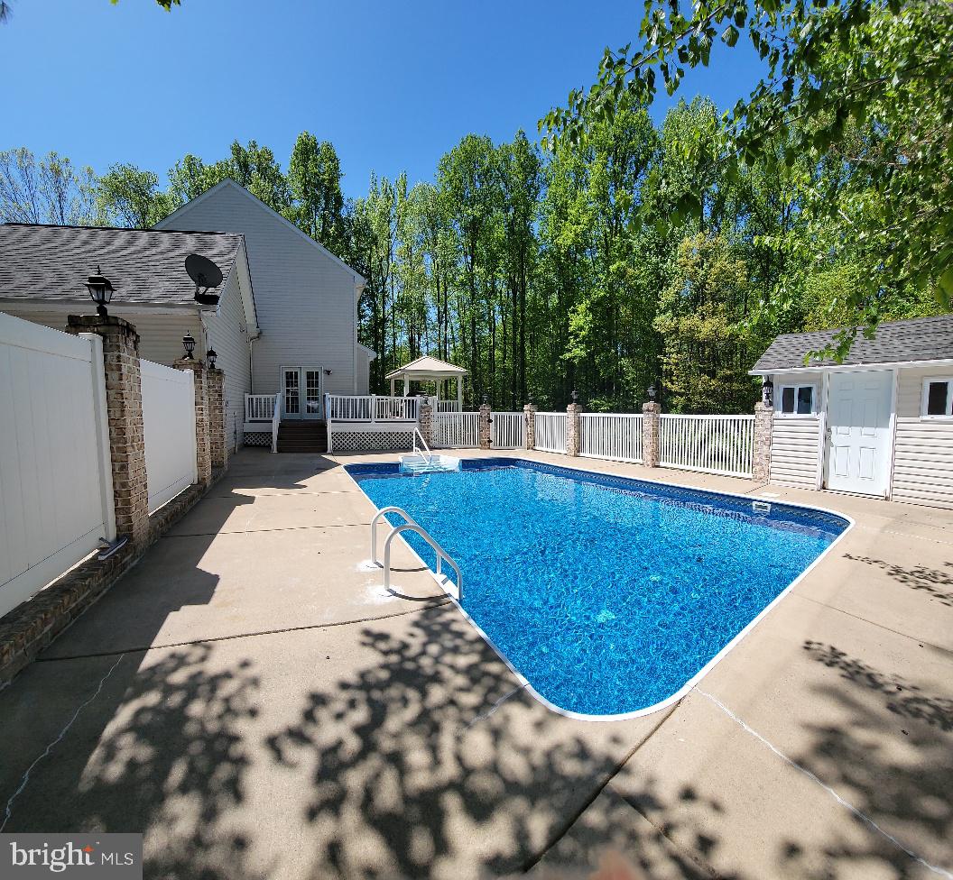9212 ISLE OF LAURELS, SPOTSYLVANIA, Virginia 22551, 4 Bedrooms Bedrooms, ,3 BathroomsBathrooms,Residential,For sale,9212 ISLE OF LAURELS,VASP2036118 MLS # VASP2036118