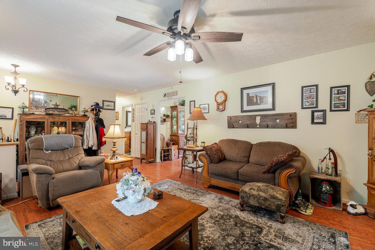 142 WHIPPOORWILL LN, LURAY, Virginia 22835, 2 Bedrooms Bedrooms, 5 Rooms Rooms,1 BathroomBathrooms,Residential,For sale,142 WHIPPOORWILL LN,VAPA2005342 MLS # VAPA2005342