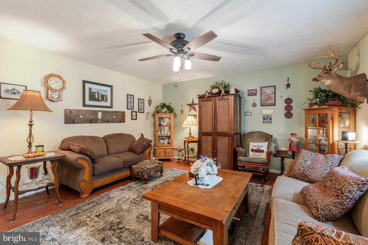 142 WHIPPOORWILL LN, LURAY, Virginia 22835, 2 Bedrooms Bedrooms, 5 Rooms Rooms,1 BathroomBathrooms,Residential,For sale,142 WHIPPOORWILL LN,VAPA2005342 MLS # VAPA2005342