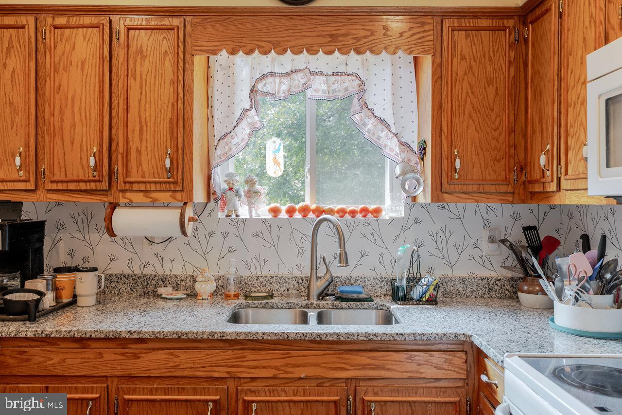 142 WHIPPOORWILL LN, LURAY, Virginia 22835, 2 Bedrooms Bedrooms, 5 Rooms Rooms,1 BathroomBathrooms,Residential,For sale,142 WHIPPOORWILL LN,VAPA2005342 MLS # VAPA2005342