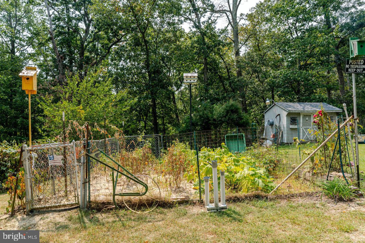 142 WHIPPOORWILL LN, LURAY, Virginia 22835, 2 Bedrooms Bedrooms, 5 Rooms Rooms,1 BathroomBathrooms,Residential,For sale,142 WHIPPOORWILL LN,VAPA2005342 MLS # VAPA2005342
