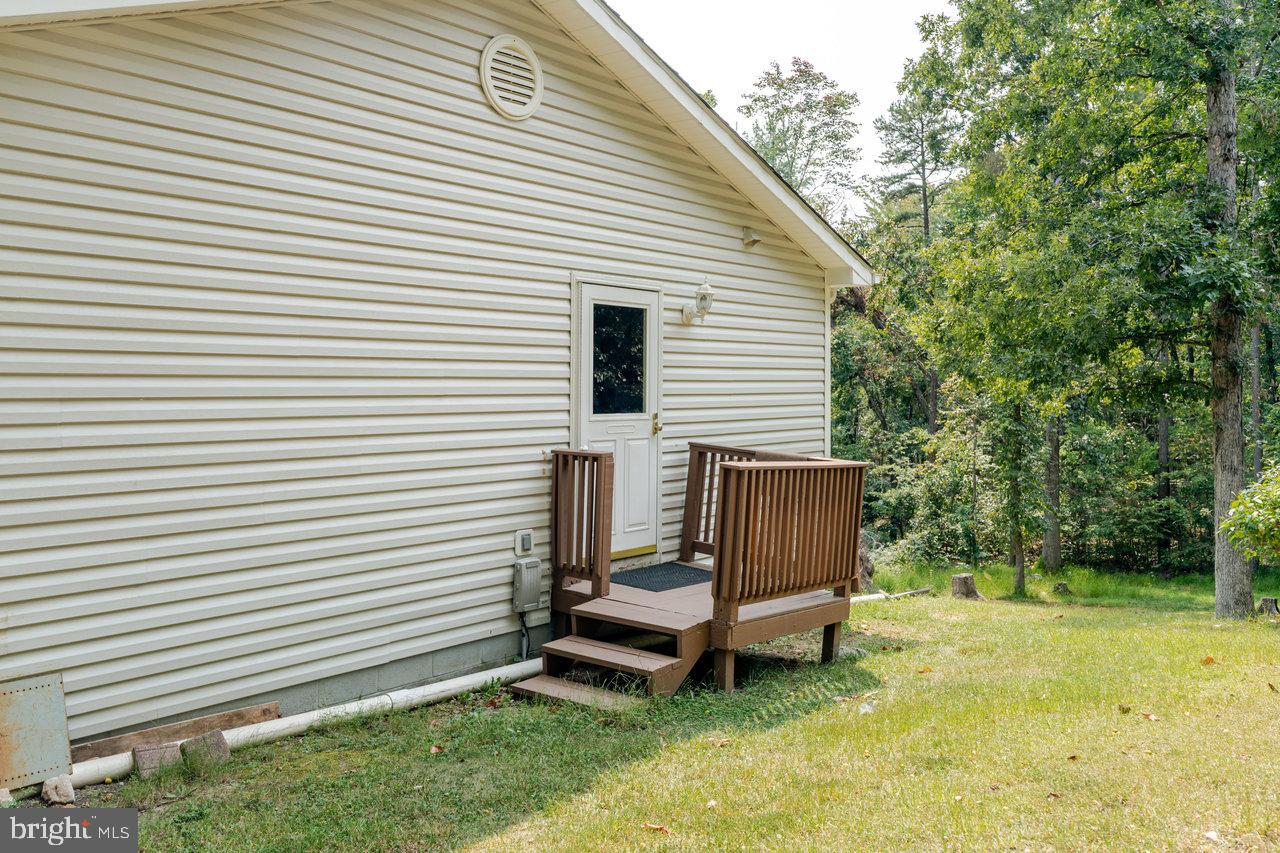 142 WHIPPOORWILL LN, LURAY, Virginia 22835, 2 Bedrooms Bedrooms, 5 Rooms Rooms,1 BathroomBathrooms,Residential,For sale,142 WHIPPOORWILL LN,VAPA2005342 MLS # VAPA2005342
