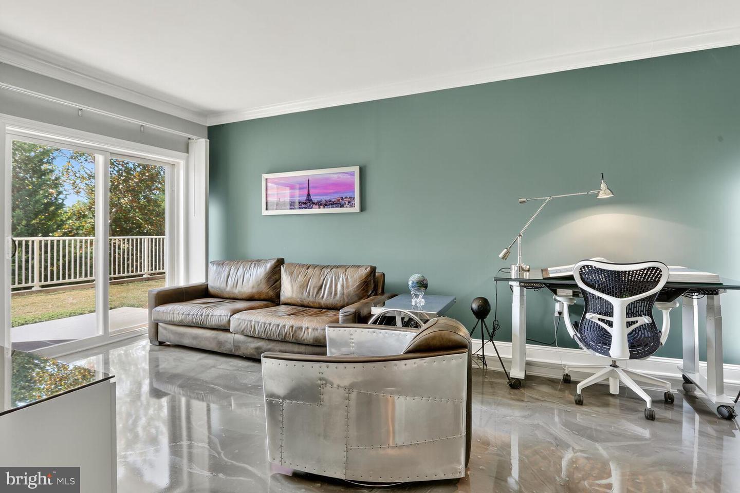 6301 EDSALL RD #123, ALEXANDRIA, Virginia 22312, 1 Bedroom Bedrooms, 2 Rooms Rooms,1 BathroomBathrooms,Residential,For sale,6301 EDSALL RD #123,VAFX2266038 MLS # VAFX2266038