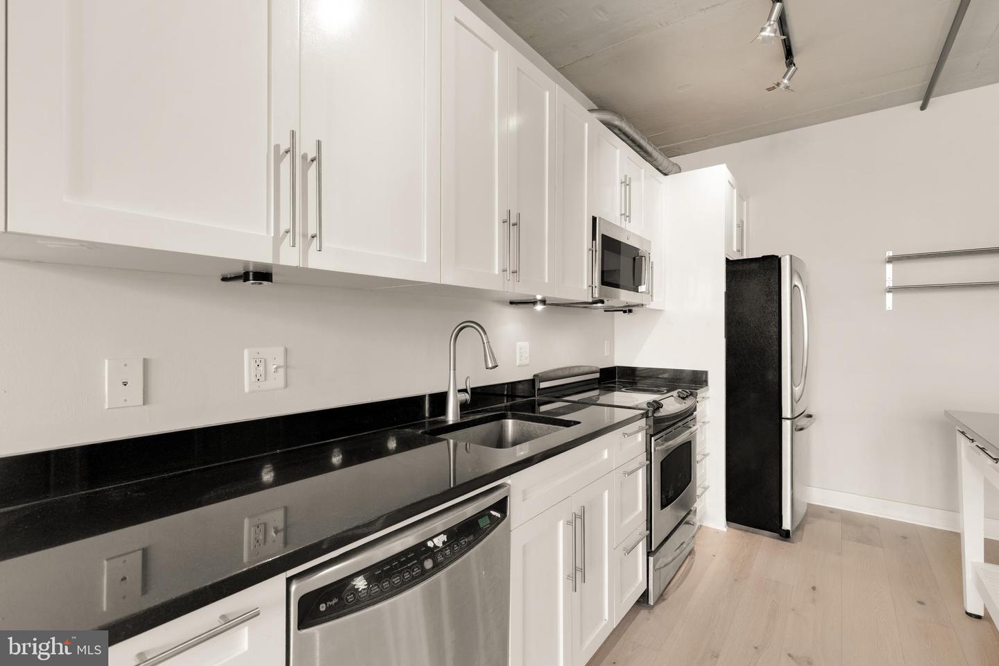 2125 14TH ST NW #618, WASHINGTON, District Of Columbia 20009, 1 Bedroom Bedrooms, ,2 BathroomsBathrooms,Residential,For sale,2125 14TH ST NW #618,DCDC2221542 MLS # DCDC2221542