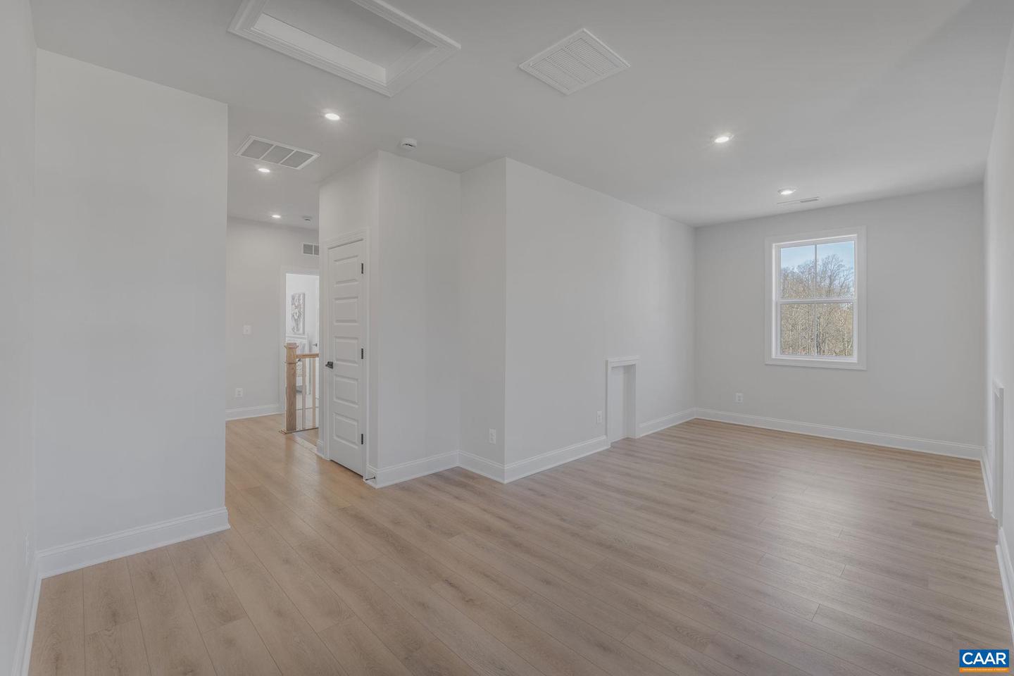 19B FARROW COVE, CHARLOTTESVILLE, Virginia 22901, 3 Bedrooms Bedrooms, ,2 BathroomsBathrooms,Residential,For sale,19B FARROW COVE,668807 MLS # 668807