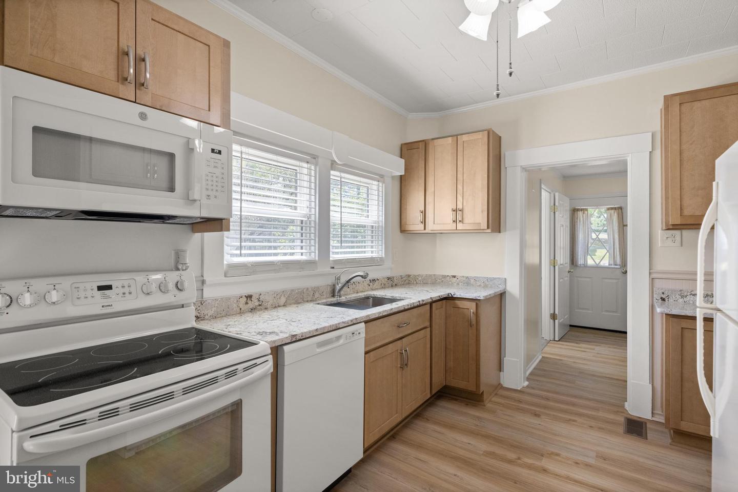 225 PARKWAY ST, WINCHESTER, Virginia 22601, 4 Bedrooms Bedrooms, 6 Rooms Rooms,2 BathroomsBathrooms,Residential,For sale,225 PARKWAY ST,VAWI2009050 MLS # VAWI2009050