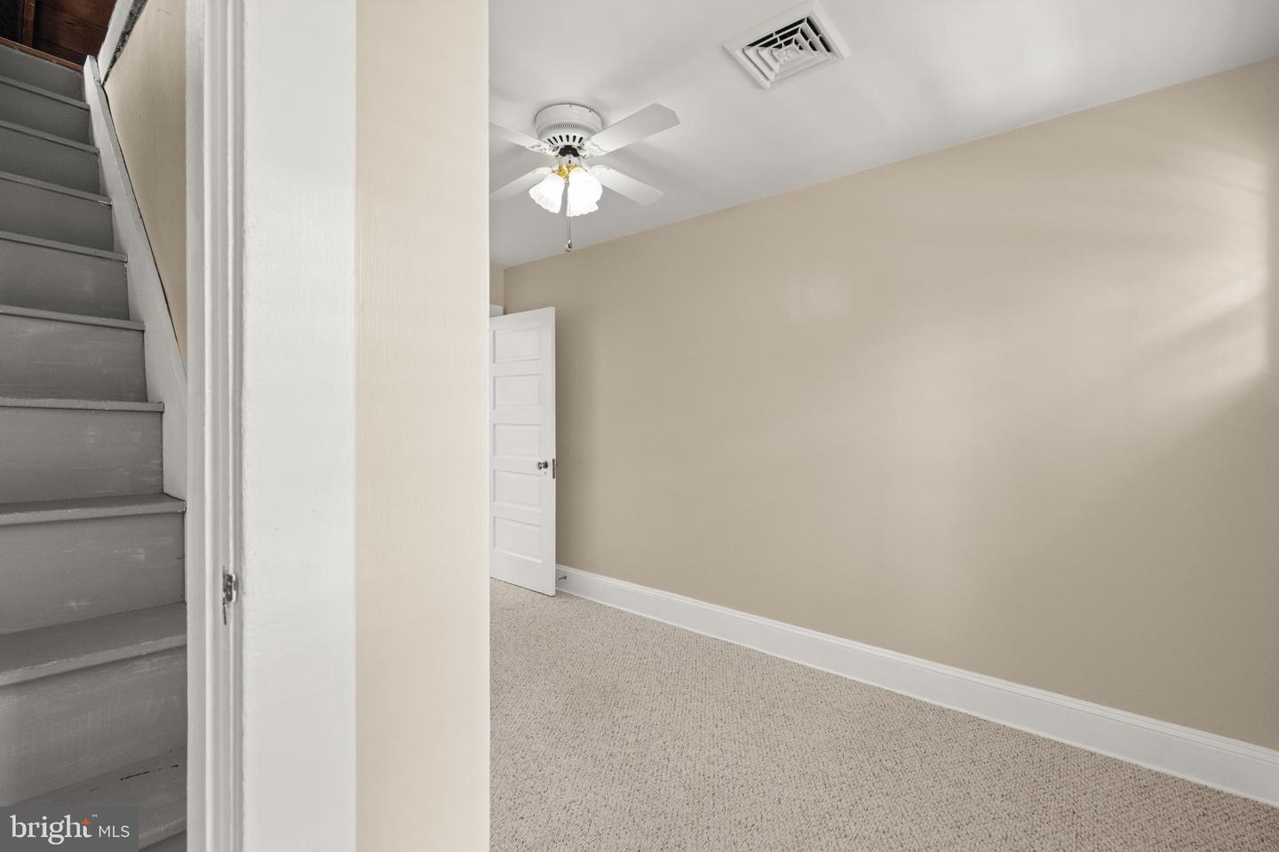 225 PARKWAY ST, WINCHESTER, Virginia 22601, 4 Bedrooms Bedrooms, 6 Rooms Rooms,2 BathroomsBathrooms,Residential,For sale,225 PARKWAY ST,VAWI2009050 MLS # VAWI2009050