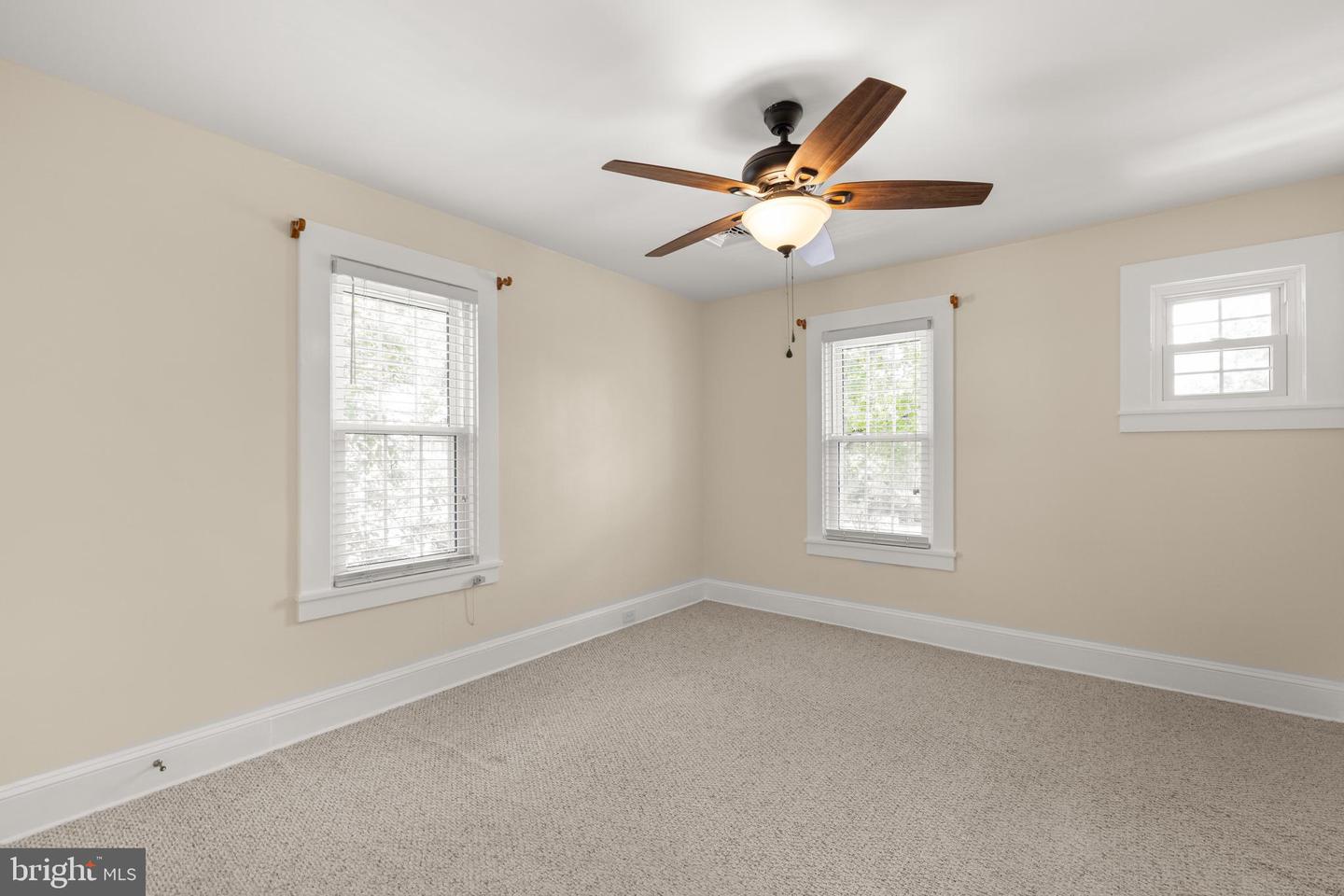 225 PARKWAY ST, WINCHESTER, Virginia 22601, 4 Bedrooms Bedrooms, 6 Rooms Rooms,2 BathroomsBathrooms,Residential,For sale,225 PARKWAY ST,VAWI2009050 MLS # VAWI2009050