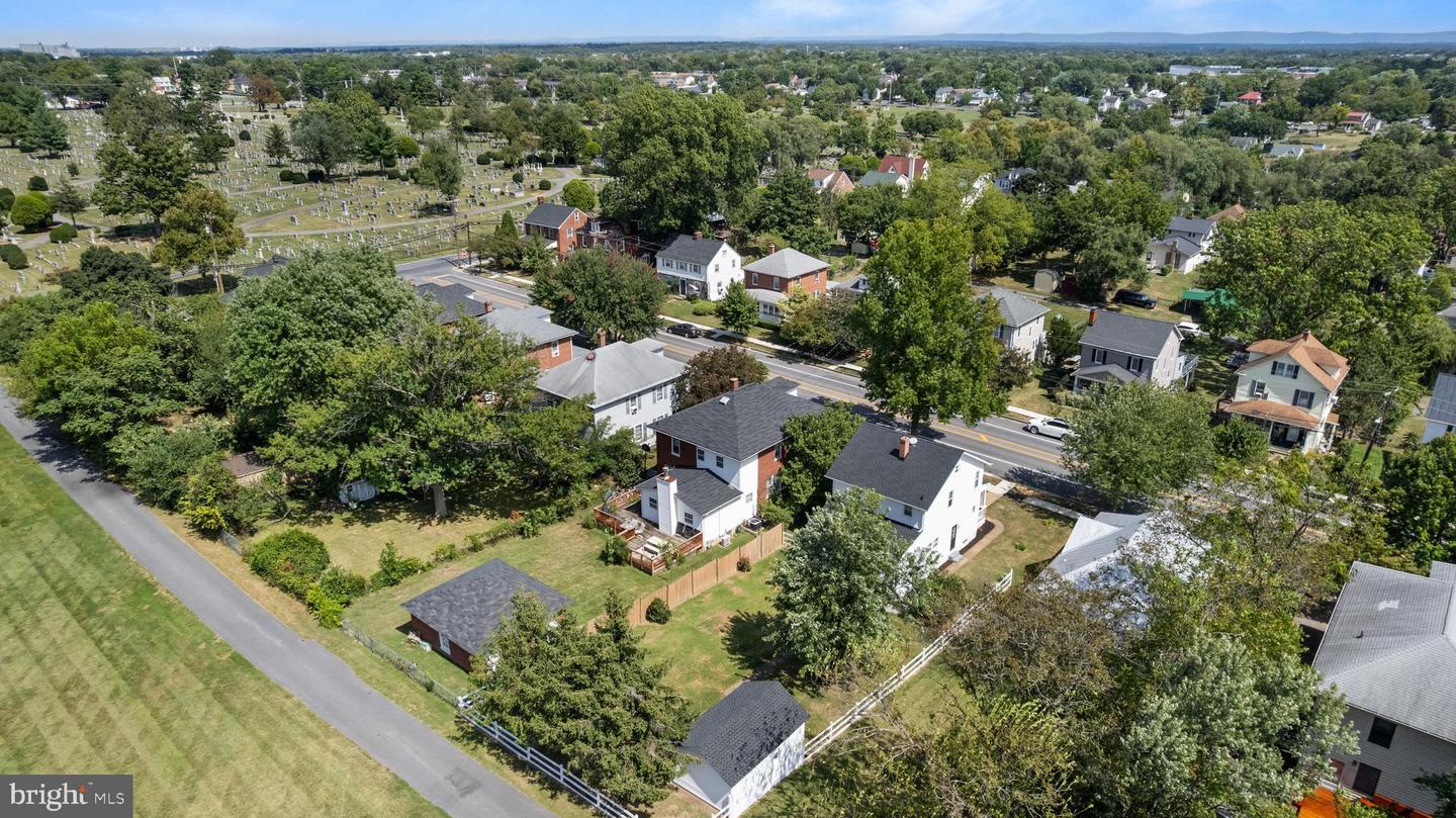 225 PARKWAY ST, WINCHESTER, Virginia 22601, 4 Bedrooms Bedrooms, 6 Rooms Rooms,2 BathroomsBathrooms,Residential,For sale,225 PARKWAY ST,VAWI2009050 MLS # VAWI2009050