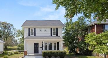 225 PARKWAY ST, WINCHESTER, Virginia 22601, 4 Bedrooms Bedrooms, 6 Rooms Rooms,2 BathroomsBathrooms,Residential,For sale,225 PARKWAY ST,VAWI2009050 MLS # VAWI2009050