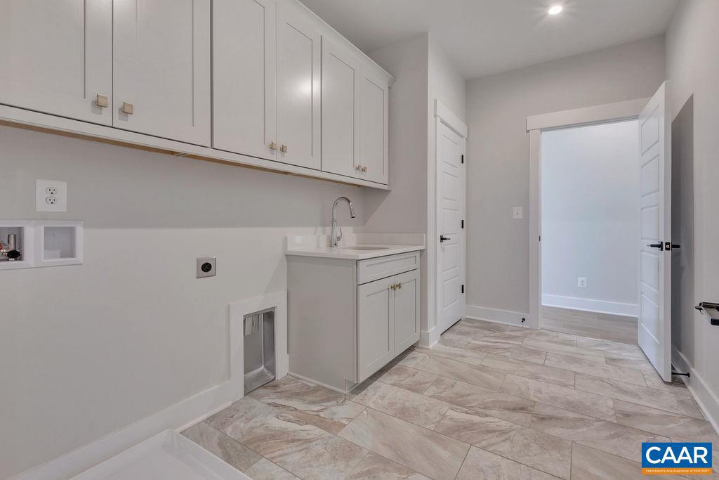 19C FARROW COVE, CHARLOTTESVILLE, Virginia 22901, 4 Bedrooms Bedrooms, ,2 BathroomsBathrooms,Residential,For sale,19C FARROW COVE,668810 MLS # 668810