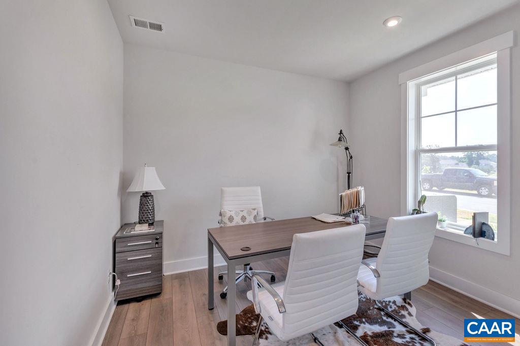 19C FARROW COVE, CHARLOTTESVILLE, Virginia 22901, 4 Bedrooms Bedrooms, ,2 BathroomsBathrooms,Residential,For sale,19C FARROW COVE,668810 MLS # 668810