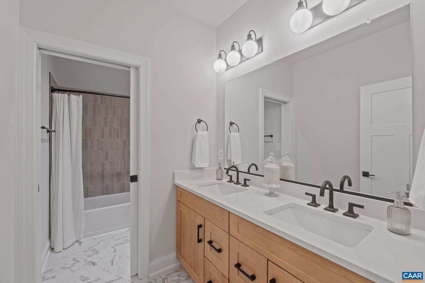 19E FARROW COVE, CHARLOTTESVILLE, Virginia 22901, 3 Bedrooms Bedrooms, ,2 BathroomsBathrooms,Residential,For sale,19E FARROW COVE,668815 MLS # 668815