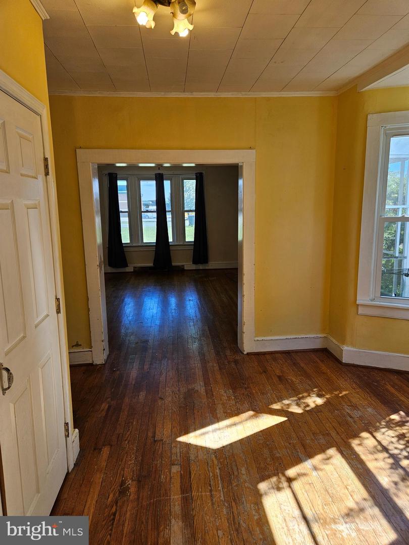 17519 NEW BALTIMORE RD, MILFORD, Virginia 22514, 2 Bedrooms Bedrooms, 5 Rooms Rooms,2 BathroomsBathrooms,Residential,For sale,17519 NEW BALTIMORE RD,VACV2008818 MLS # VACV2008818