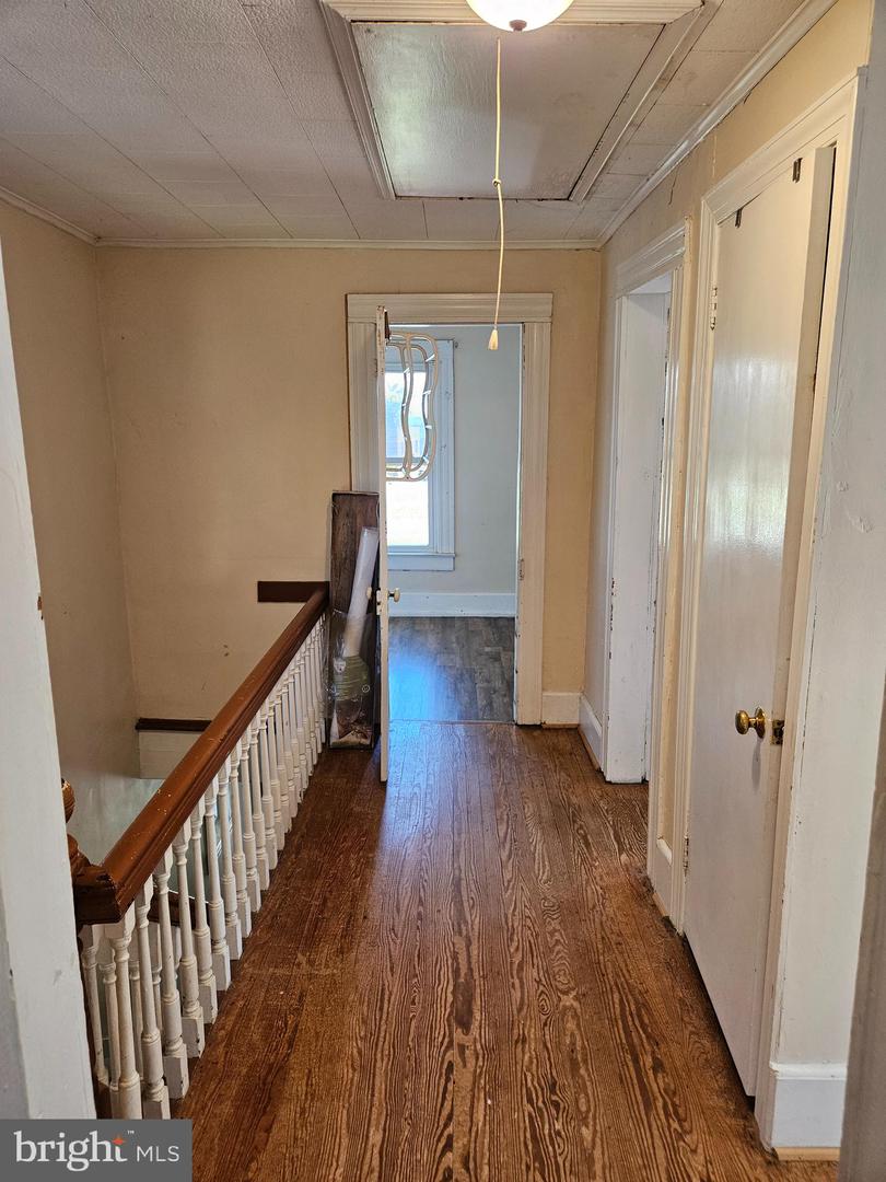 17519 NEW BALTIMORE RD, MILFORD, Virginia 22514, 2 Bedrooms Bedrooms, 5 Rooms Rooms,2 BathroomsBathrooms,Residential,For sale,17519 NEW BALTIMORE RD,VACV2008818 MLS # VACV2008818