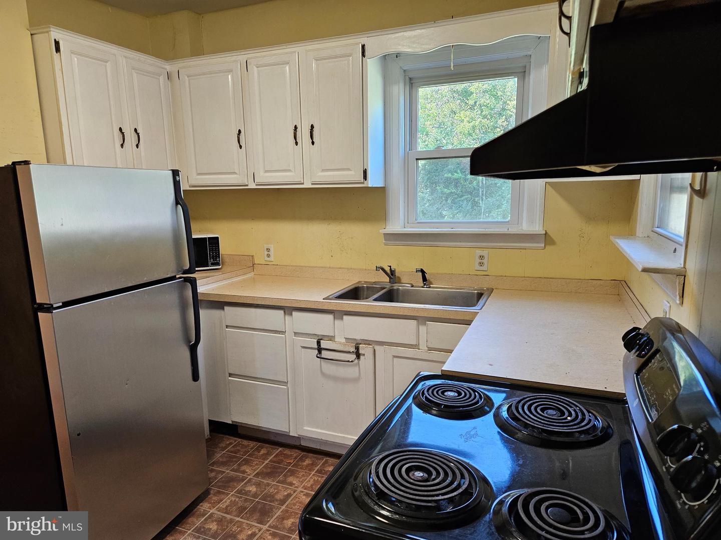 17519 NEW BALTIMORE RD, MILFORD, Virginia 22514, 2 Bedrooms Bedrooms, 5 Rooms Rooms,2 BathroomsBathrooms,Residential,For sale,17519 NEW BALTIMORE RD,VACV2008818 MLS # VACV2008818