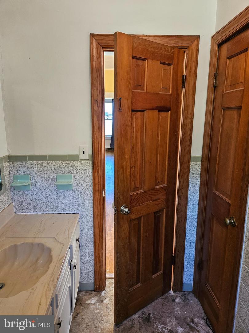 17519 NEW BALTIMORE RD, MILFORD, Virginia 22514, 2 Bedrooms Bedrooms, 5 Rooms Rooms,2 BathroomsBathrooms,Residential,For sale,17519 NEW BALTIMORE RD,VACV2008818 MLS # VACV2008818