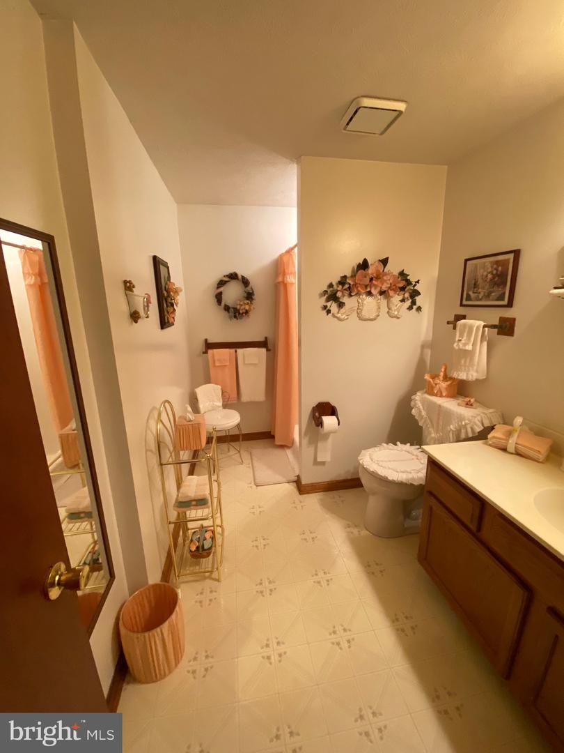 87 FALLING ROCK DR, STUARTS DRAFT, Virginia 24477, 3 Bedrooms Bedrooms, ,3 BathroomsBathrooms,Residential,For sale,87 FALLING ROCK DR,VAAG2002654 MLS # VAAG2002654