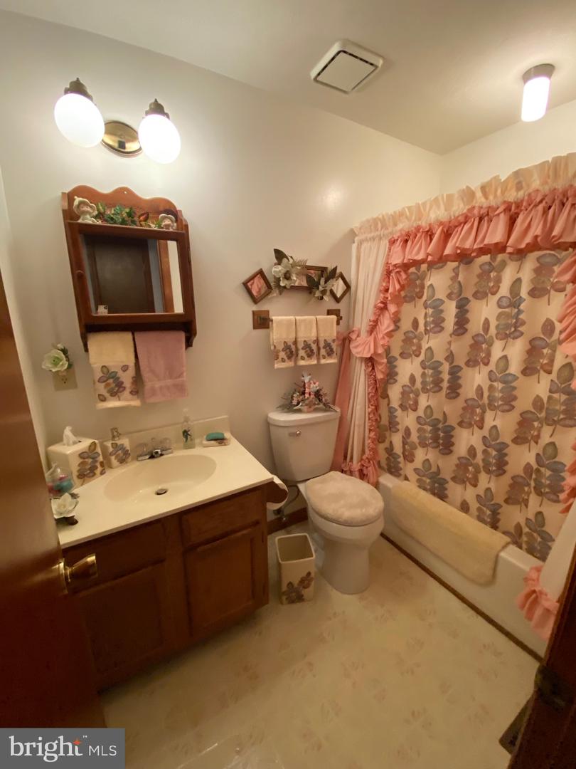 87 FALLING ROCK DR, STUARTS DRAFT, Virginia 24477, 3 Bedrooms Bedrooms, ,3 BathroomsBathrooms,Residential,For sale,87 FALLING ROCK DR,VAAG2002654 MLS # VAAG2002654