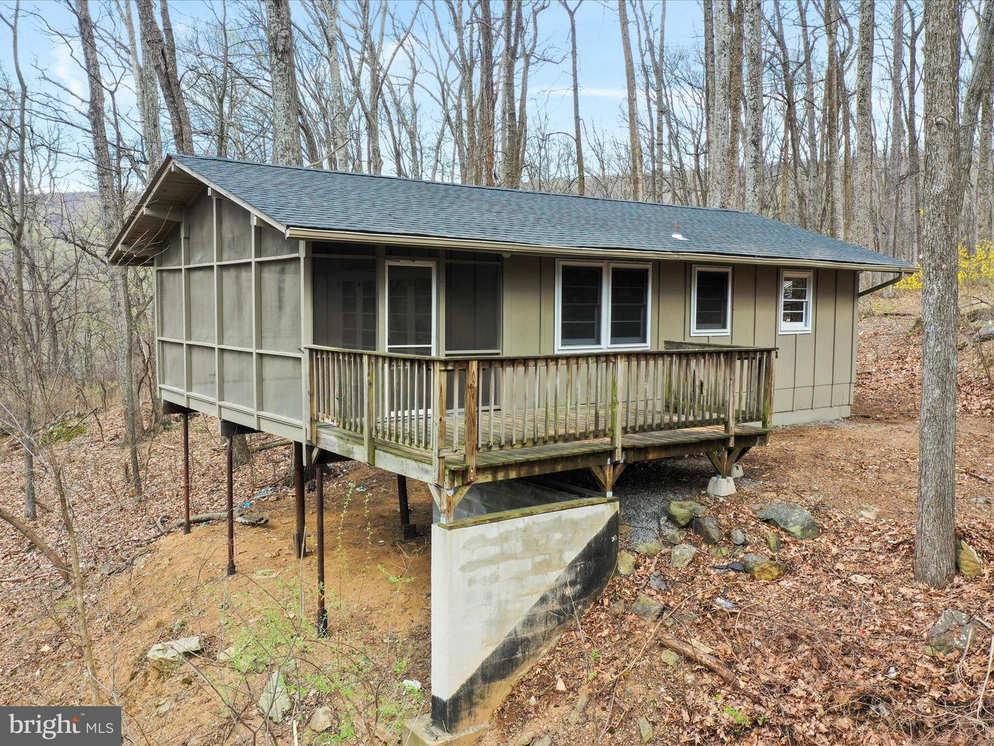 92 SHADY TREE LN, FRONT ROYAL, Virginia 22630, 2 Bedrooms Bedrooms, 3 Rooms Rooms,1 BathroomBathrooms,Residential,For sale,92 SHADY TREE LN,VAWR2010726 MLS # VAWR2010726