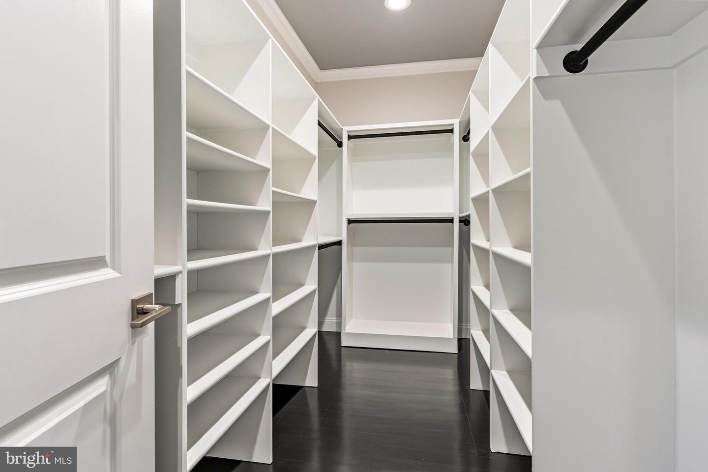 8213 HOCKING PL, ALEXANDRIA, Virginia 22309, 6 Bedrooms Bedrooms, ,5 BathroomsBathrooms,Residential,For sale,8213 HOCKING PL,VAFX2244032 MLS # VAFX2244032