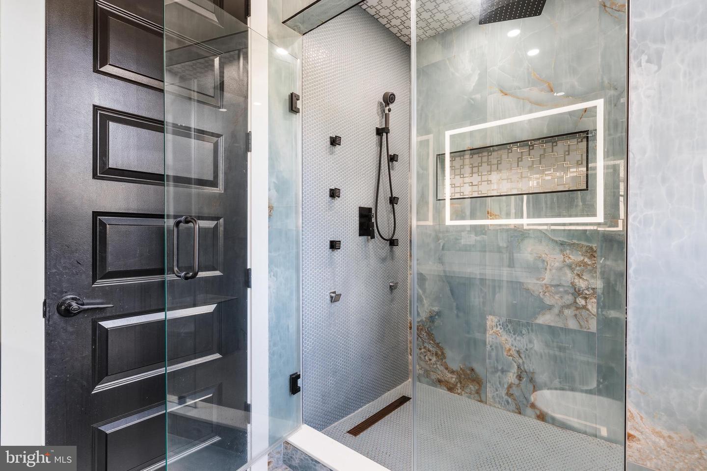 8213 HOCKING PL, ALEXANDRIA, Virginia 22309, 6 Bedrooms Bedrooms, ,5 BathroomsBathrooms,Residential,For sale,8213 HOCKING PL,VAFX2244032 MLS # VAFX2244032
