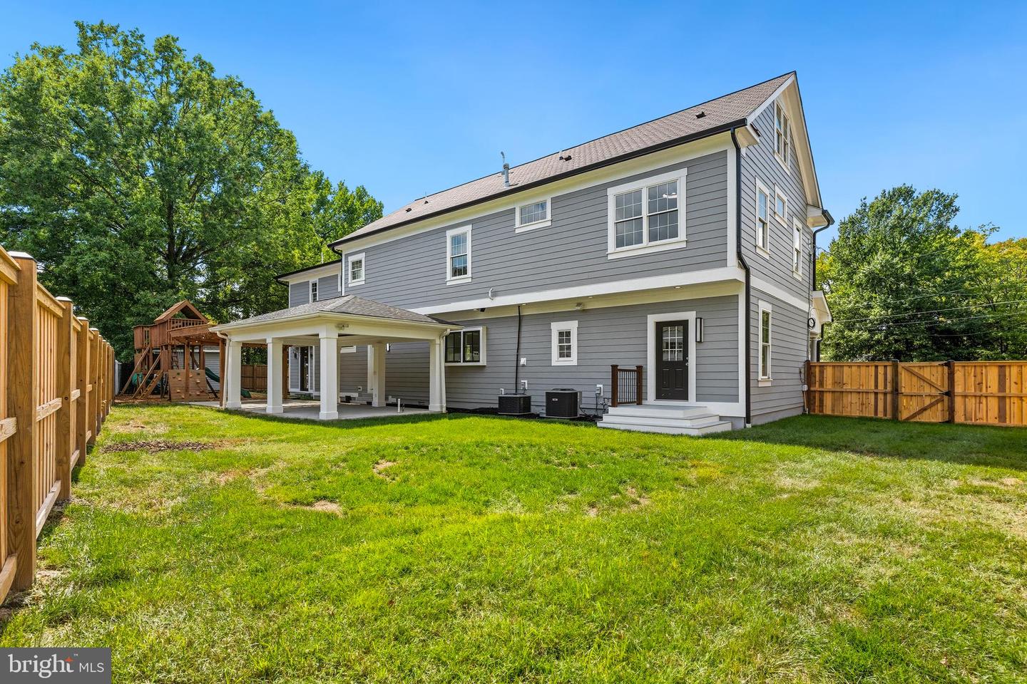 8213 HOCKING PL, ALEXANDRIA, Virginia 22309, 6 Bedrooms Bedrooms, ,5 BathroomsBathrooms,Residential,For sale,8213 HOCKING PL,VAFX2244032 MLS # VAFX2244032