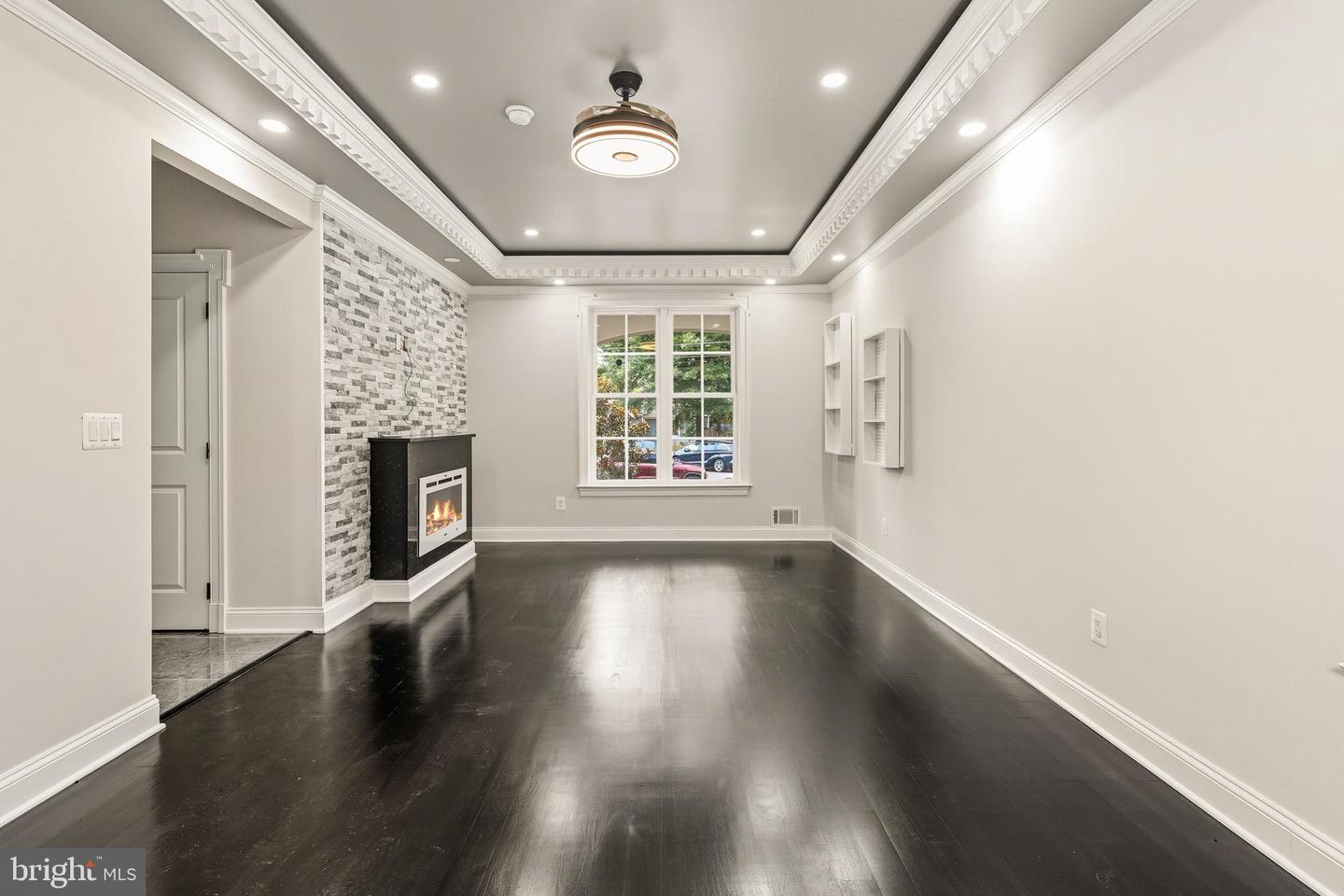8213 HOCKING PL, ALEXANDRIA, Virginia 22309, 6 Bedrooms Bedrooms, ,5 BathroomsBathrooms,Residential,For sale,8213 HOCKING PL,VAFX2244032 MLS # VAFX2244032