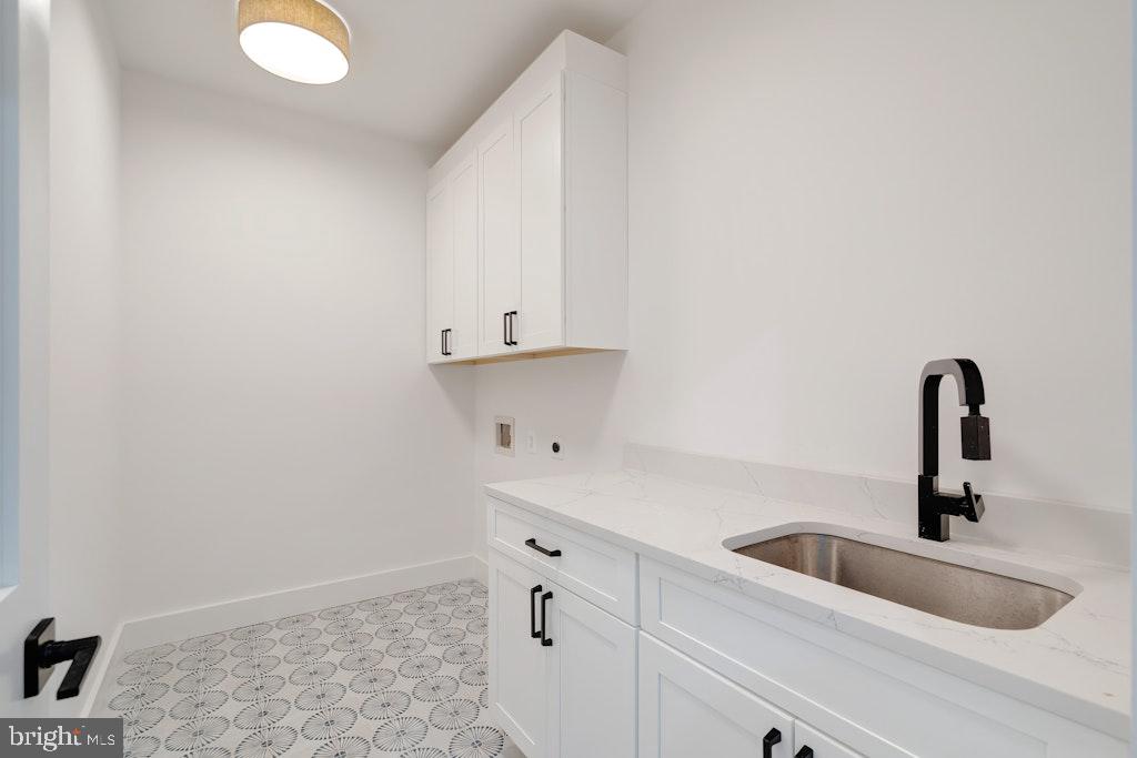 5225 LITTLE FALLS RD, ARLINGTON, Virginia 22207, 6 Bedrooms Bedrooms, ,6 BathroomsBathrooms,Residential,For sale,5225 LITTLE FALLS RD,VAAR2059490 MLS # VAAR2059490