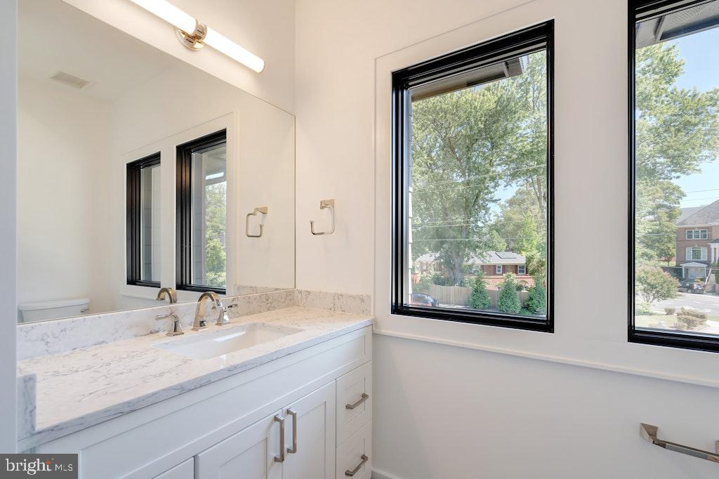 5225 LITTLE FALLS RD, ARLINGTON, Virginia 22207, 6 Bedrooms Bedrooms, ,6 BathroomsBathrooms,Residential,For sale,5225 LITTLE FALLS RD,VAAR2059490 MLS # VAAR2059490