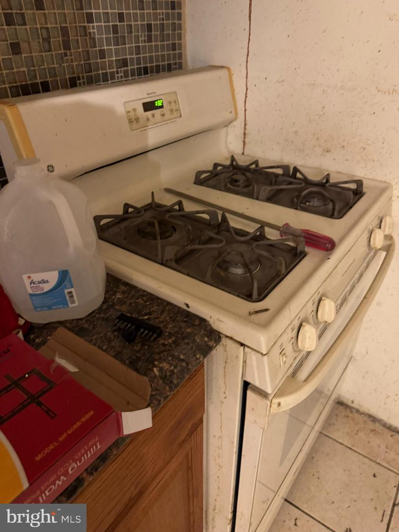 2874 PERRY ST NE, WASHINGTON, District Of Columbia 20018, 2 Bedrooms Bedrooms, 7 Rooms Rooms,2 BathroomsBathrooms,Residential,For sale,2874 PERRY ST NE,DCDC2214846 MLS # DCDC2214846 2874 PERRY ST NE, WASHINGTON, District Of Columbia 20018, 2 Bedrooms Bedrooms, 7 Rooms Rooms,2 BathroomsBathrooms,Residential,For sale,2874 PERRY ST NE,DCDC2214846 MLS # DCDC2214846