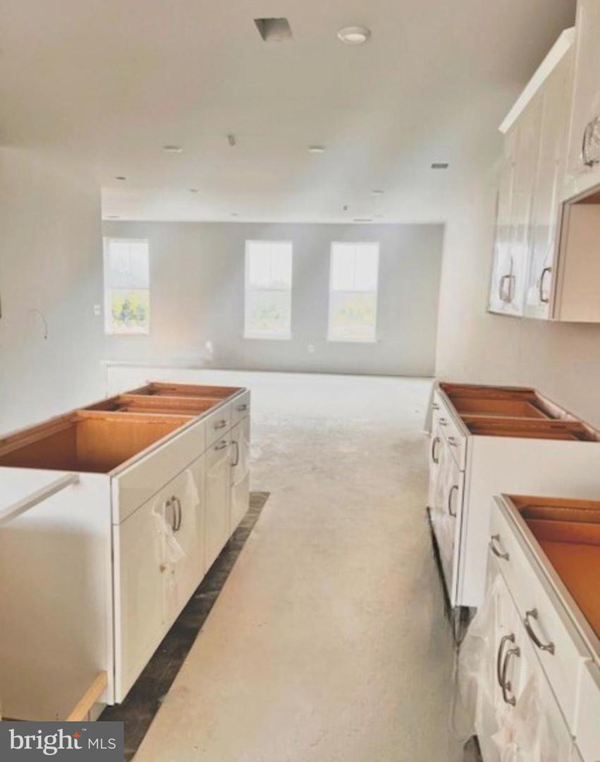 20873 MURRY FALLS TER, ASHBURN, Virginia 20147, 3 Bedrooms Bedrooms, ,2 BathroomsBathrooms,Residential,For sale,20873 MURRY FALLS TER,VALO2105008 MLS # VALO2105008