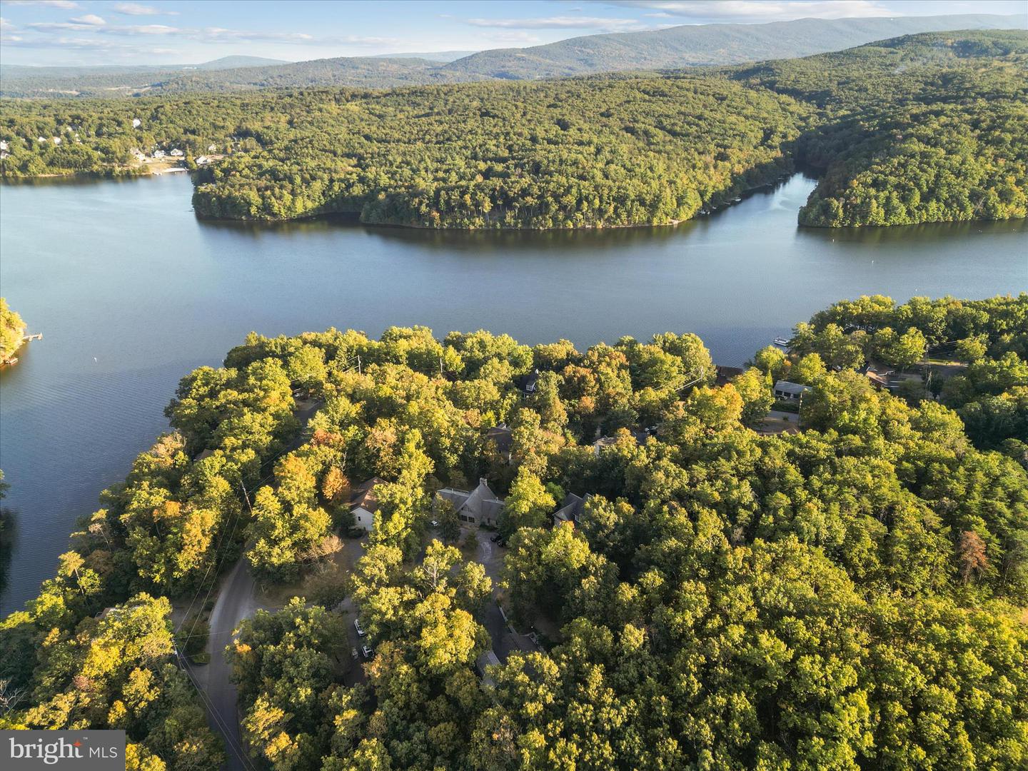 102 DIVOT PL, CROSS JUNCTION, Virginia 22625, 4 Bedrooms Bedrooms, ,3 BathroomsBathrooms,Residential,For sale,102 DIVOT PL,VAFV2036544 MLS # VAFV2036544