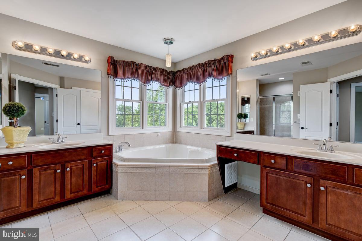 24188 SPRING MEADOW CIR, ALDIE, Virginia 20105, 4 Bedrooms Bedrooms, ,4 BathroomsBathrooms,Residential,For sale,24188 SPRING MEADOW CIR,VALO2106092 MLS # VALO2106092