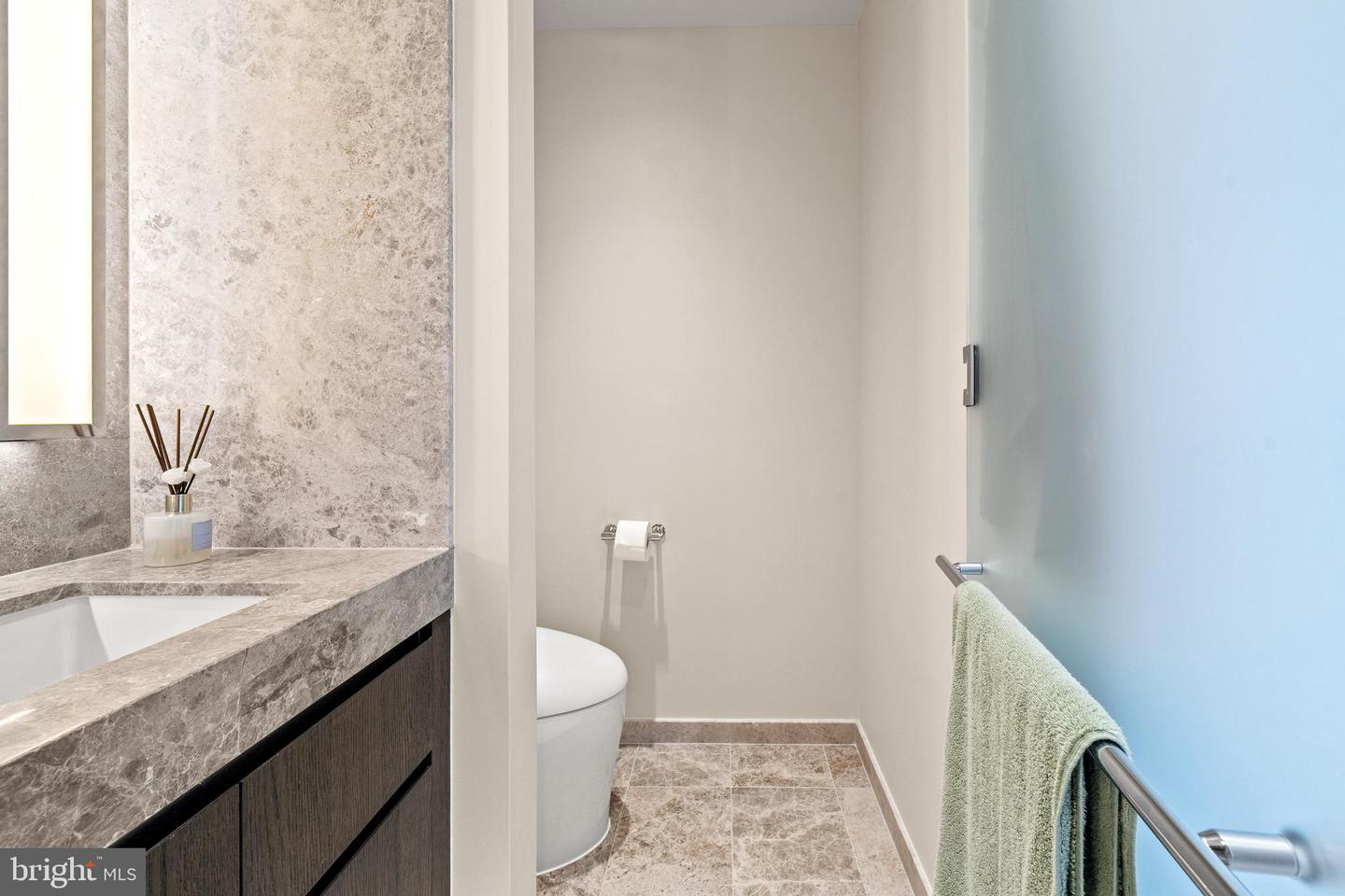 601 WHARF ST SW #704, WASHINGTON, District Of Columbia 20024, 2 Bedrooms Bedrooms, ,2 BathroomsBathrooms,Residential,For sale,601 WHARF ST SW #704,DCDC2220416 MLS # DCDC2220416