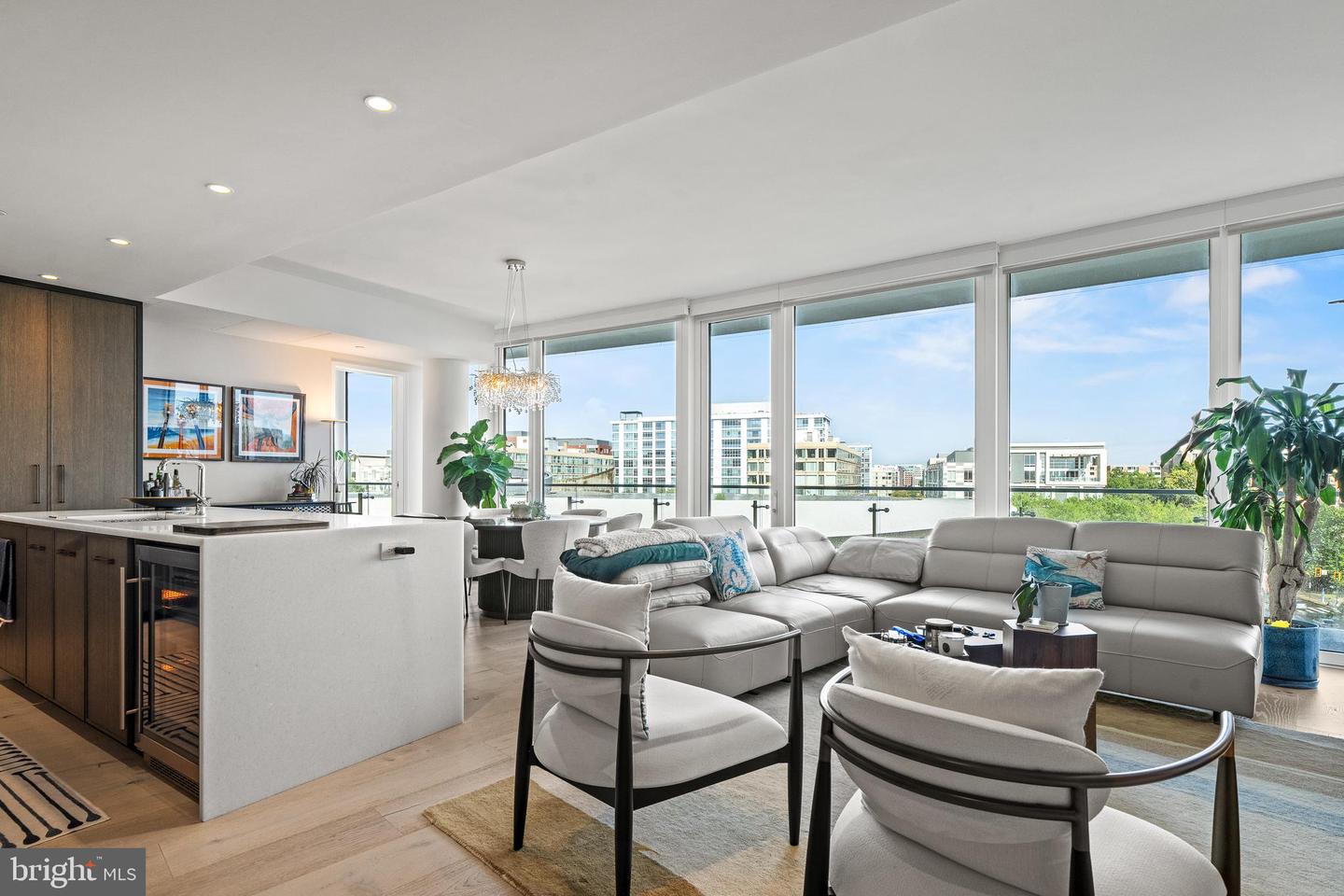 601 WHARF ST SW #704, WASHINGTON, District Of Columbia 20024, 2 Bedrooms Bedrooms, ,2 BathroomsBathrooms,Residential,For sale,601 WHARF ST SW #704,DCDC2220416 MLS # DCDC2220416