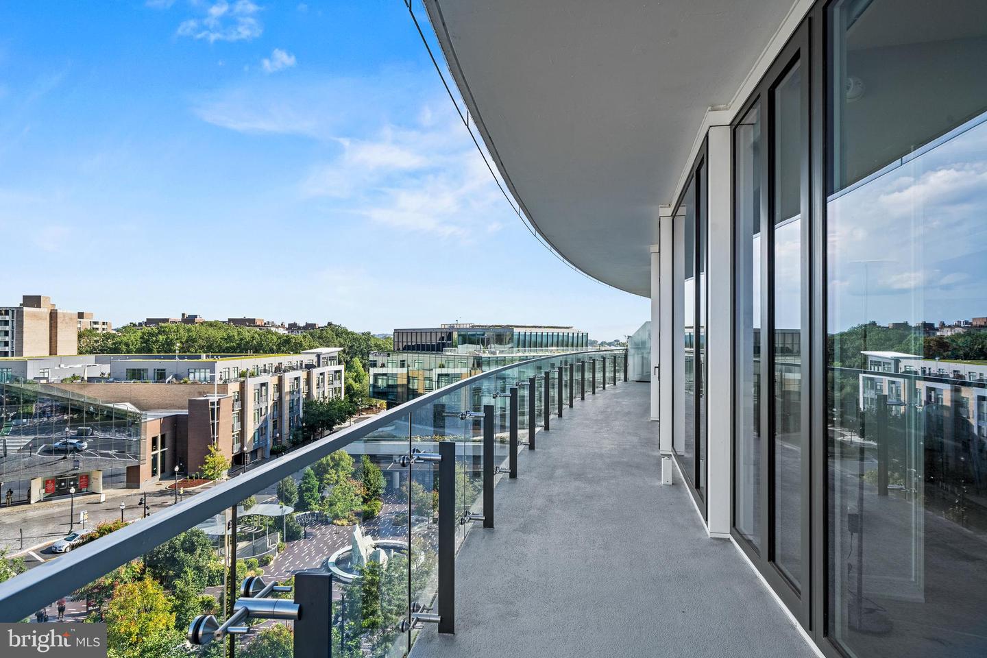 601 WHARF ST SW #704, WASHINGTON, District Of Columbia 20024, 2 Bedrooms Bedrooms, ,2 BathroomsBathrooms,Residential,For sale,601 WHARF ST SW #704,DCDC2220416 MLS # DCDC2220416
