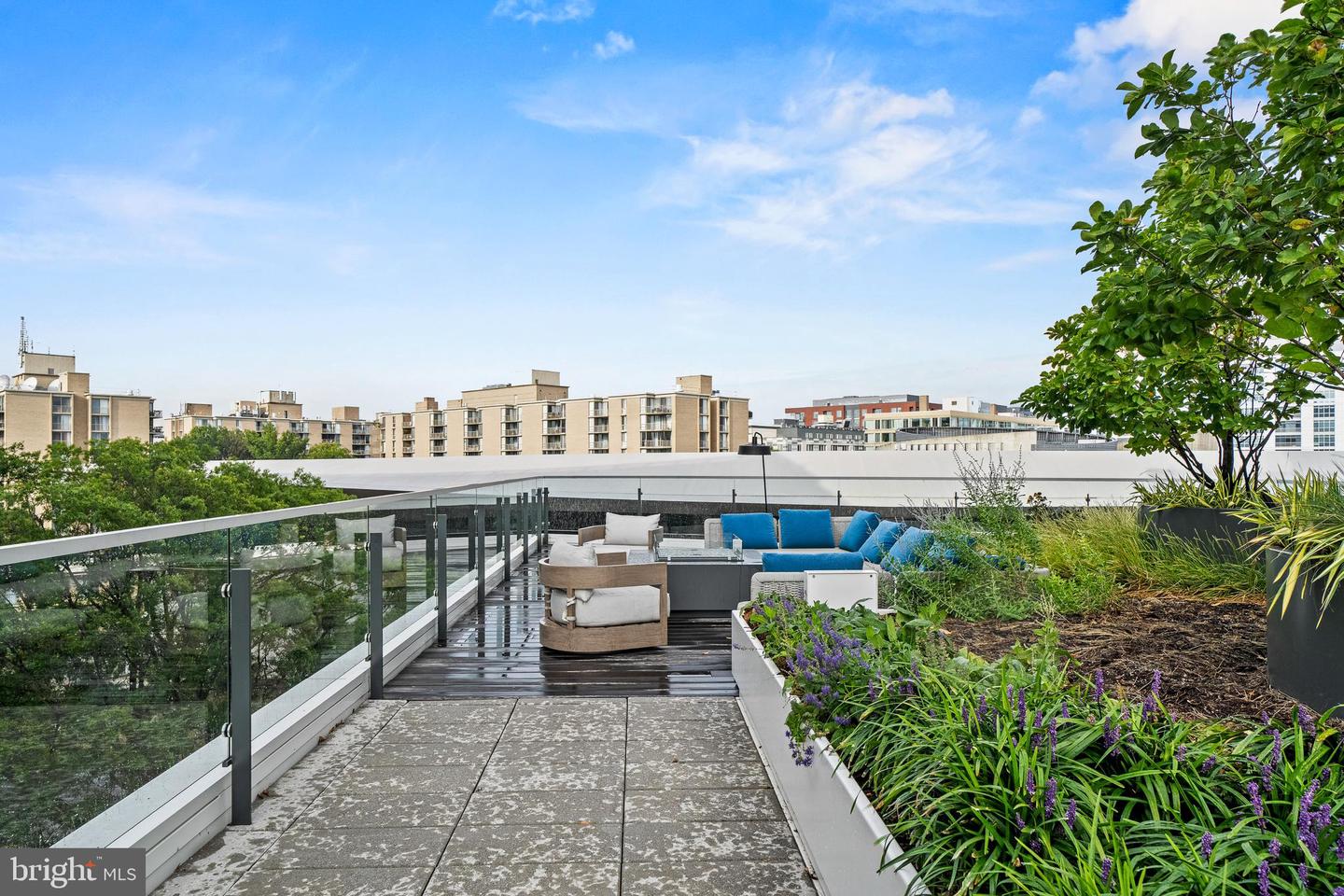 601 WHARF ST SW #704, WASHINGTON, District Of Columbia 20024, 2 Bedrooms Bedrooms, ,2 BathroomsBathrooms,Residential,For sale,601 WHARF ST SW #704,DCDC2220416 MLS # DCDC2220416