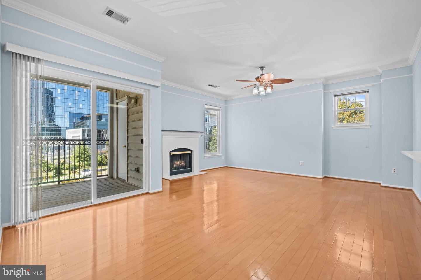 1600 SPRING GATE DR #2416, MCLEAN, Virginia 22102, 1 Bedroom Bedrooms, ,1 BathroomBathrooms,Residential,For sale,1600 SPRING GATE DR #2416,VAFX2265354 MLS # VAFX2265354
