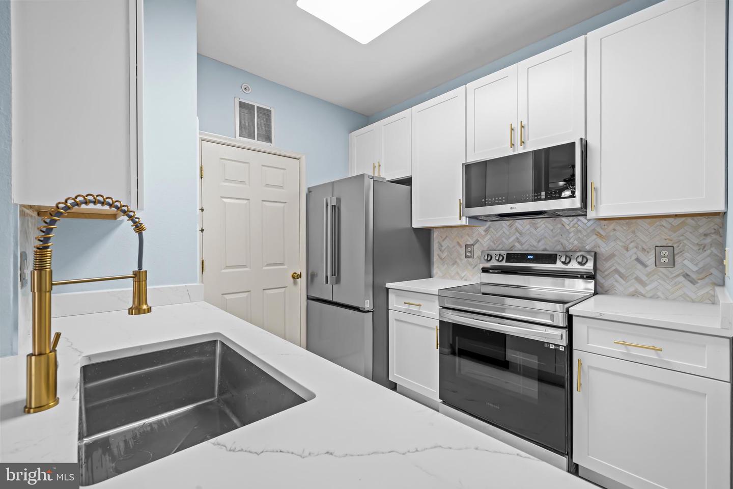 1600 SPRING GATE DR #2416, MCLEAN, Virginia 22102, 1 Bedroom Bedrooms, ,1 BathroomBathrooms,Residential,For sale,1600 SPRING GATE DR #2416,VAFX2265354 MLS # VAFX2265354
