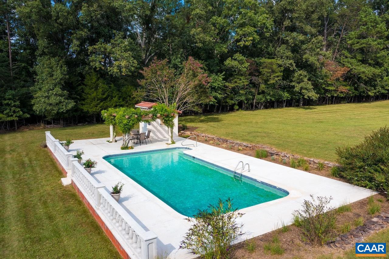 8540 TAYLOR CREEK RD, AFTON, Virginia 22920, 5 Bedrooms Bedrooms, ,3 BathroomsBathrooms,Residential,For sale,8540 TAYLOR CREEK RD,668777 MLS # 668777