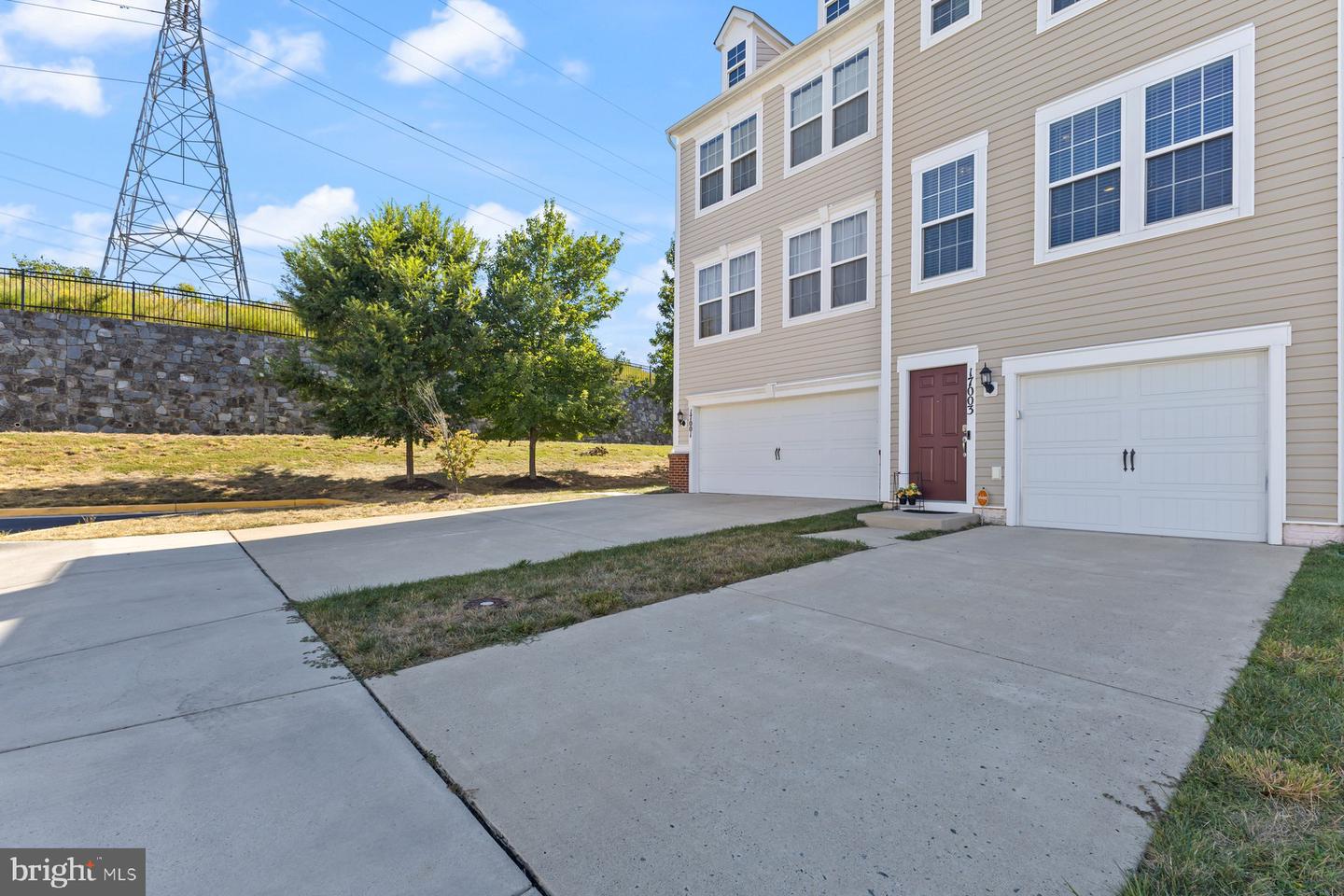 17003 HOSKINS WAY #80, DUMFRIES, Virginia 22026, 2 Bedrooms Bedrooms, ,2 BathroomsBathrooms,Residential,For sale,17003 HOSKINS WAY #80,VAPW2103686 MLS # VAPW2103686