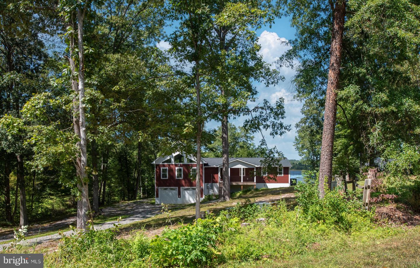 159 PLATEAU RD, LOUISA, Virginia 23093, 3 Bedrooms Bedrooms, 6 Rooms Rooms,3 BathroomsBathrooms,Residential,For sale,159 PLATEAU RD,VALA2008548 MLS # VALA2008548