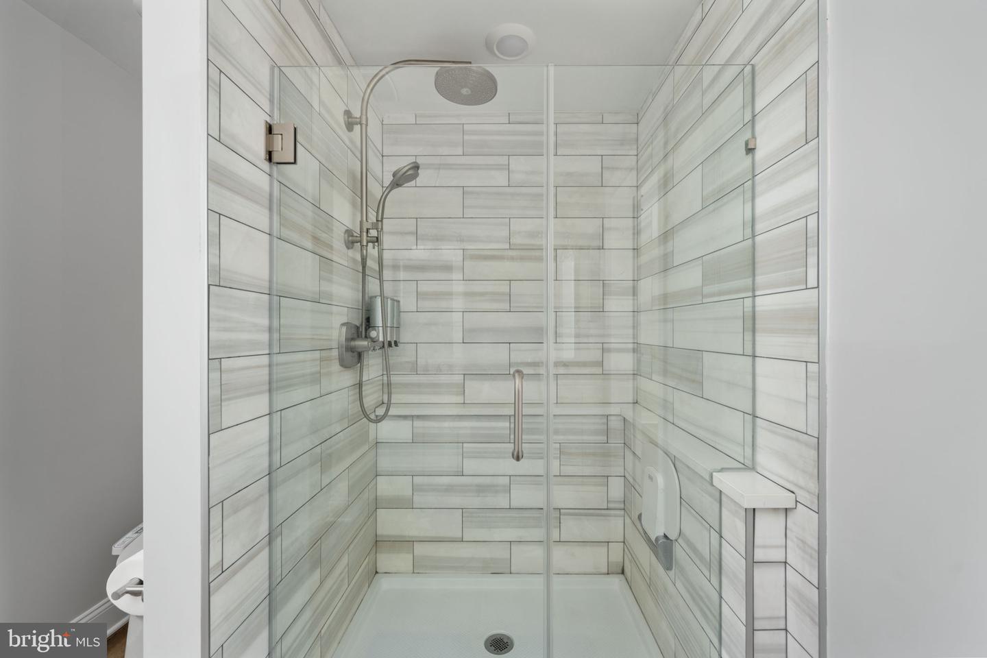 159 PLATEAU RD, LOUISA, Virginia 23093, 3 Bedrooms Bedrooms, 6 Rooms Rooms,3 BathroomsBathrooms,Residential,For sale,159 PLATEAU RD,VALA2008548 MLS # VALA2008548